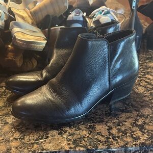 Sam Edelman Black Leather Ankle Booties